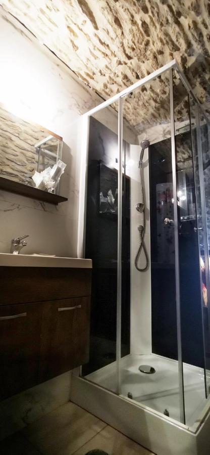 Chambre D Hote De Charme Avec Plein D Authenticite Du 13 Eme Siecle Châteauneuf-du-Pape Eksteriør billede
