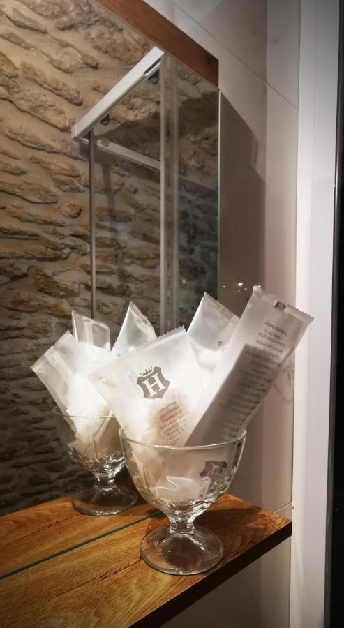 Chambre D Hote De Charme Avec Plein D Authenticite Du 13 Eme Siecle Châteauneuf-du-Pape Eksteriør billede